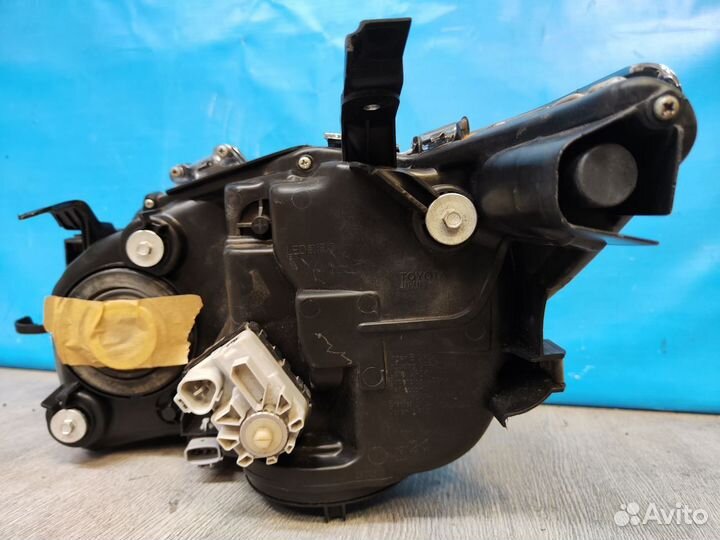 Фара правая Toyota Camry 7 хв50 11-17