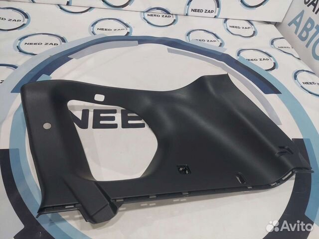 Обшивка багажника правая Nissan X-Trail