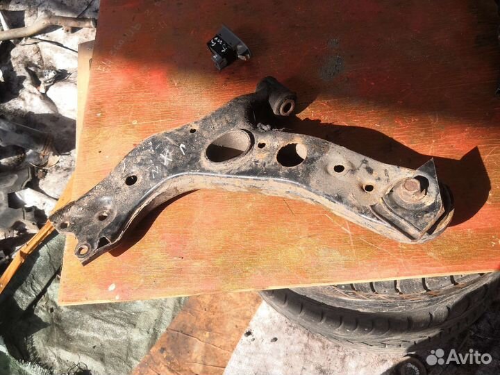 Рычаг Передний правый Geely emgrand x7