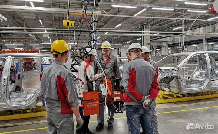 Рабочие на автозавод haval