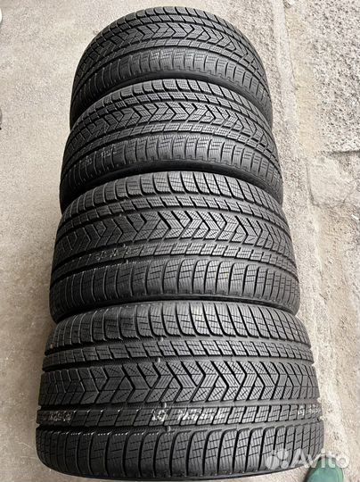 Pirelli Scorpion Winter 285/35 R22 и 315/30 R22