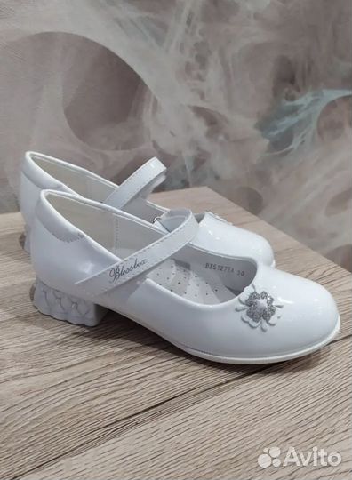 Туфли детские для девочки на каблуке