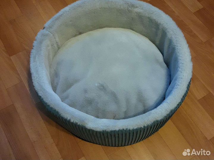 Лежанка для кошек