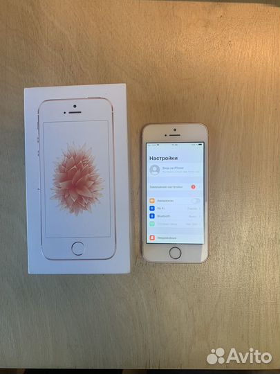 iPhone SE, 32 ГБ