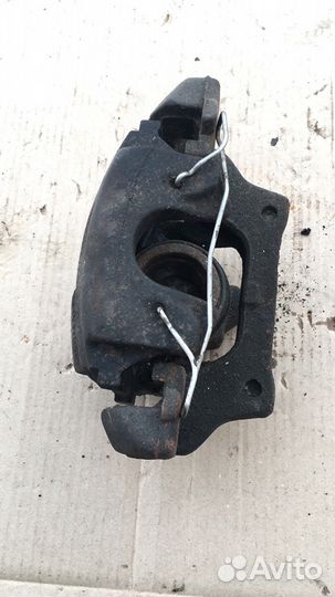 Суппорта тормоз перед левый Mercedes w210 4 matic