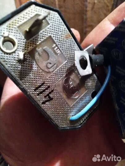 Щётки генератора г-222