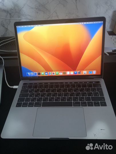 Macbook pro 13 2017 touch bar