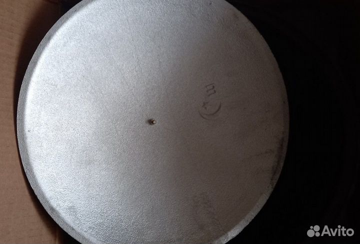 Казан чугунный с крышкой 6 литров