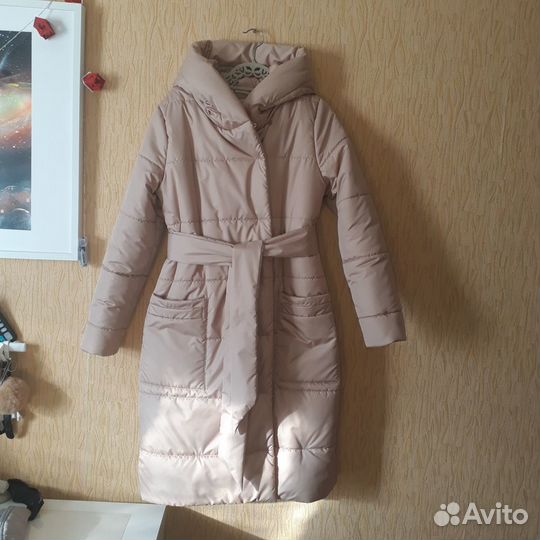 Пальто зимнее, легкий пуховик