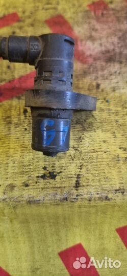 Датчик abs передний правый Toyota Carina AT211