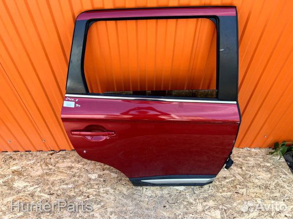 Дверь Mitsubishi Outlander 3 задняя правая