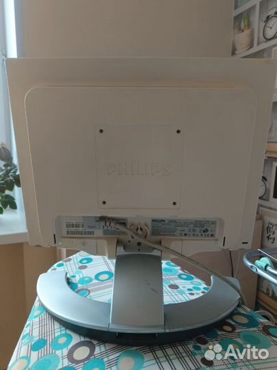 Монитор Philips