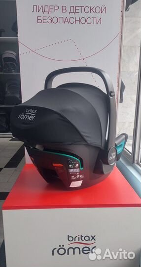 Автокресло 0+ Britax Roemer Baby-Safe 3 i-Size