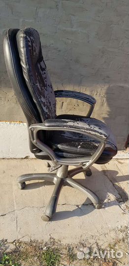 Компьютерное кресло