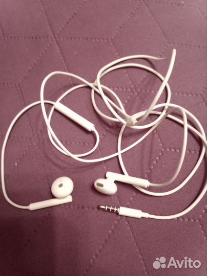 Наушники с микрофоном