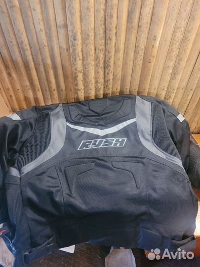 Мотокуртка