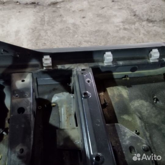 Передний левый порог Nissan Almera classic