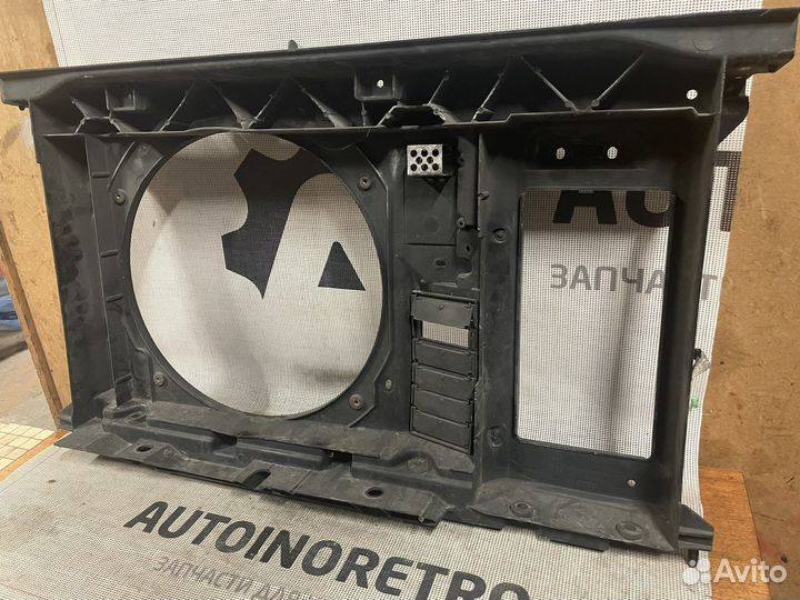 Передняя панель телевизор) peugeot 308 9650316080