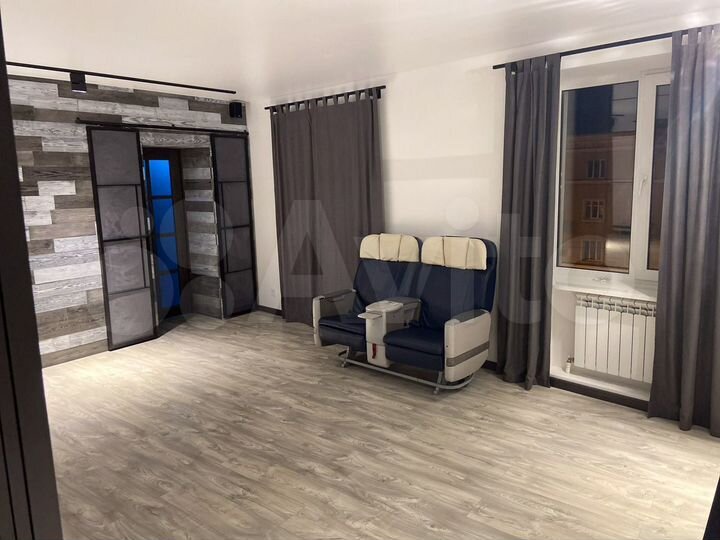 2-к. квартира, 60 м², 5/5 эт.