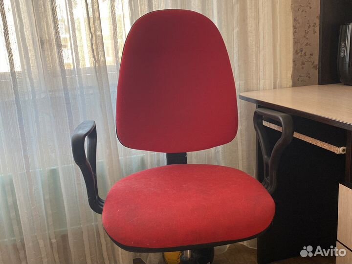 Компьютерное кресло