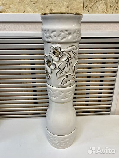 Ваза напольная белая