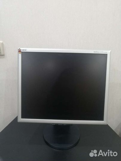 Монитор NEC + подарки