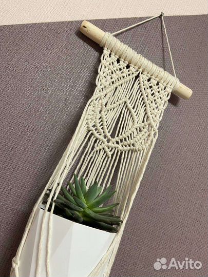 Кашпо для цветов подвесное