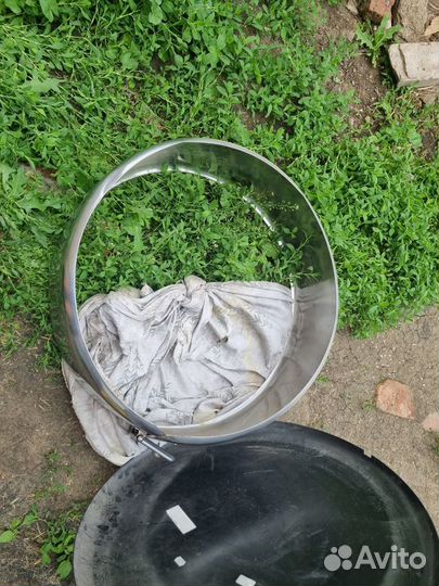 Колпак запасного колеса на mitsubishi