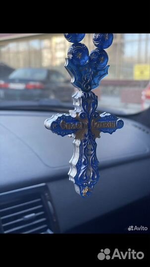 Крест ручной работы в авто