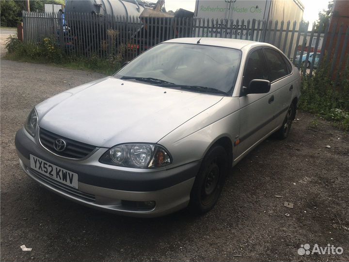 Разбор на запчасти Toyota Avensis 1