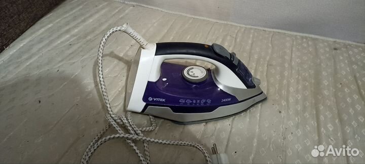 Утюг vitek