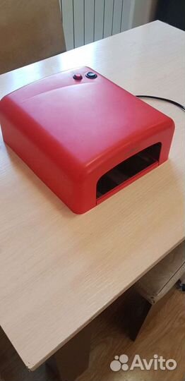 Лампа для сушки ногтей