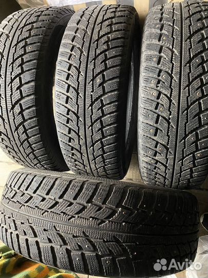Kumho I'Zen RV Stud KC16 235/60 R18 107T