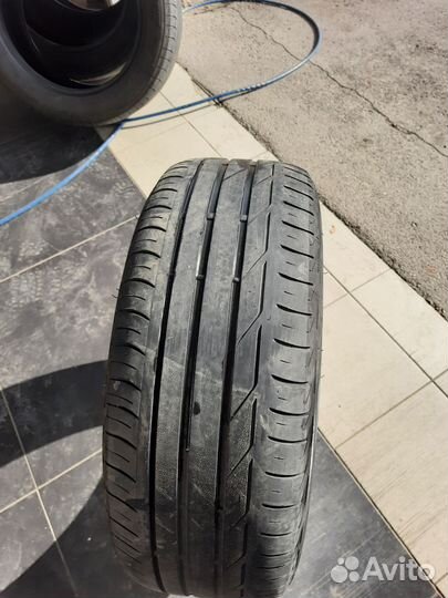 Bridgestone Turanza T001 225/55 R17