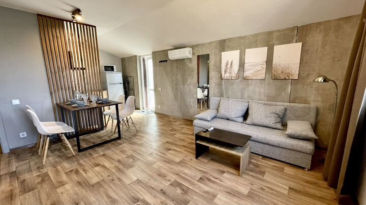 2-к. квартира, 46 м², 2/2 эт.