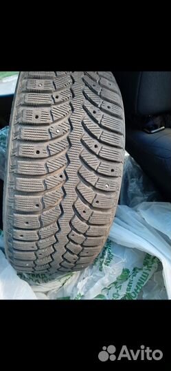 Bridgestone Blizzak Spike-01 185/55 R15 82T