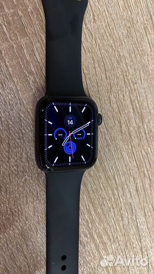 Часы apple watch se 44mm
