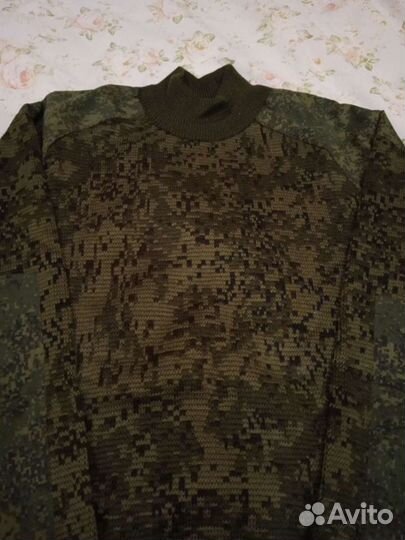 Свитер военный