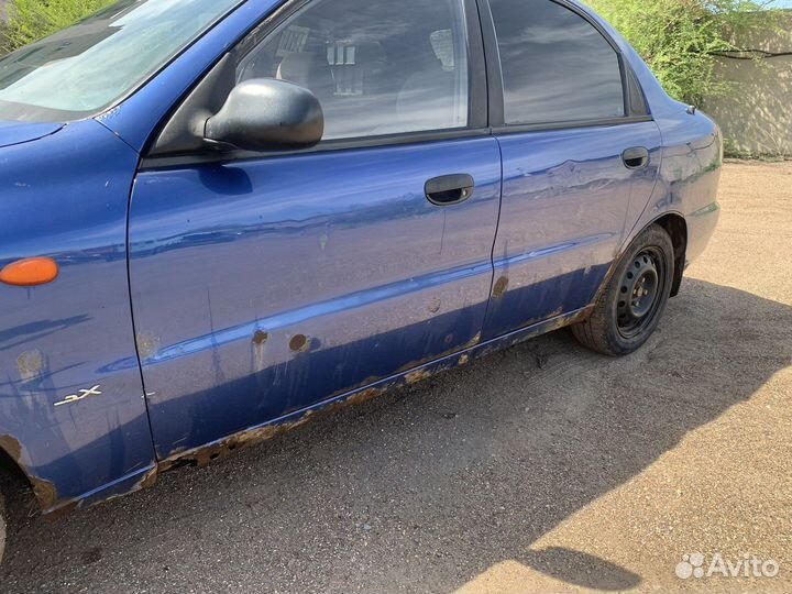 В разборе chevrolet lanos 1.5л. С конд