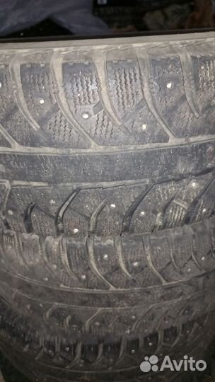 Bridgestone Ice Cruiser 7000 205/65 R15