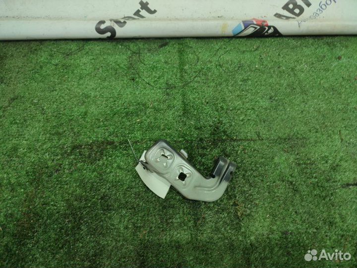 Кронштейн крыла передний правый Bmw 320D F30