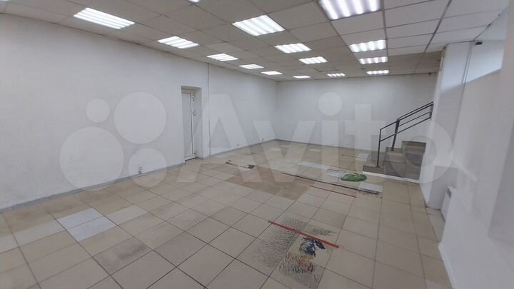 Помещение под магазин, 78.5 м²