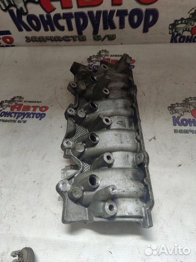 Декоративная крышка двигателя Nissan Almera седан