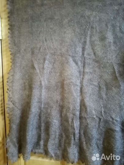Палантин из козьева пуха