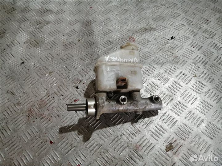 Главный тормозной цилиндр Hyundai Elantra HD G4FC