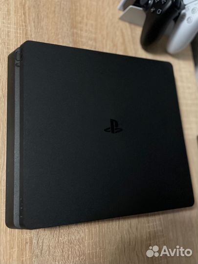 Sony PS4 slim 1tb