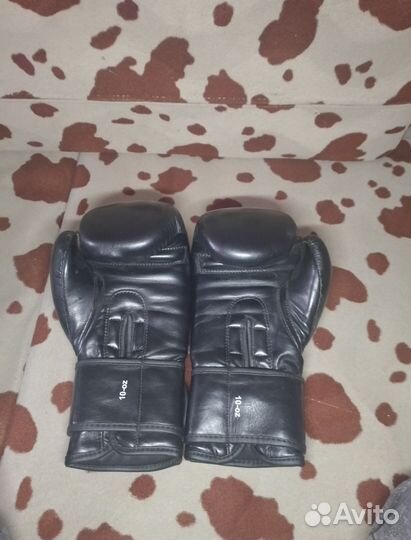 Боксерские перчатки Demix