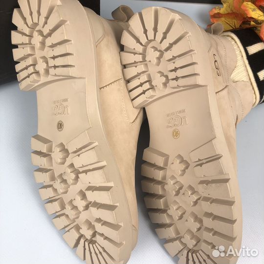 Ботинки зимние угги Ugg Martin Knit Sand