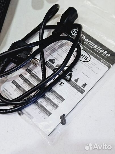 Блок питания Thermaltake 700W