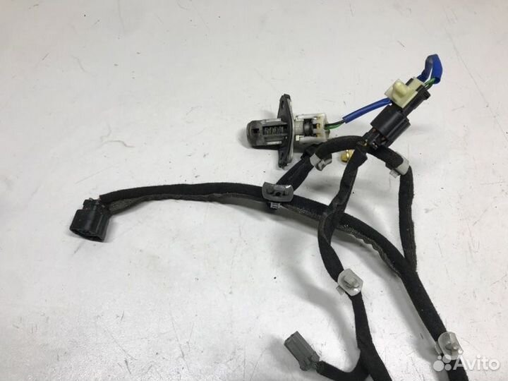 Проводка крышки багажника Kia Sportage II 2.0 2006